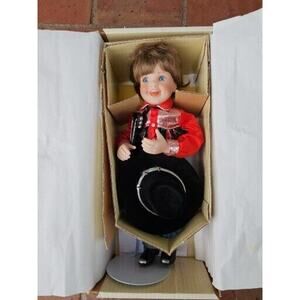 Danbury Mint Artaffects Little Country Musicians "Danny" by Sandra Bilotto 15"